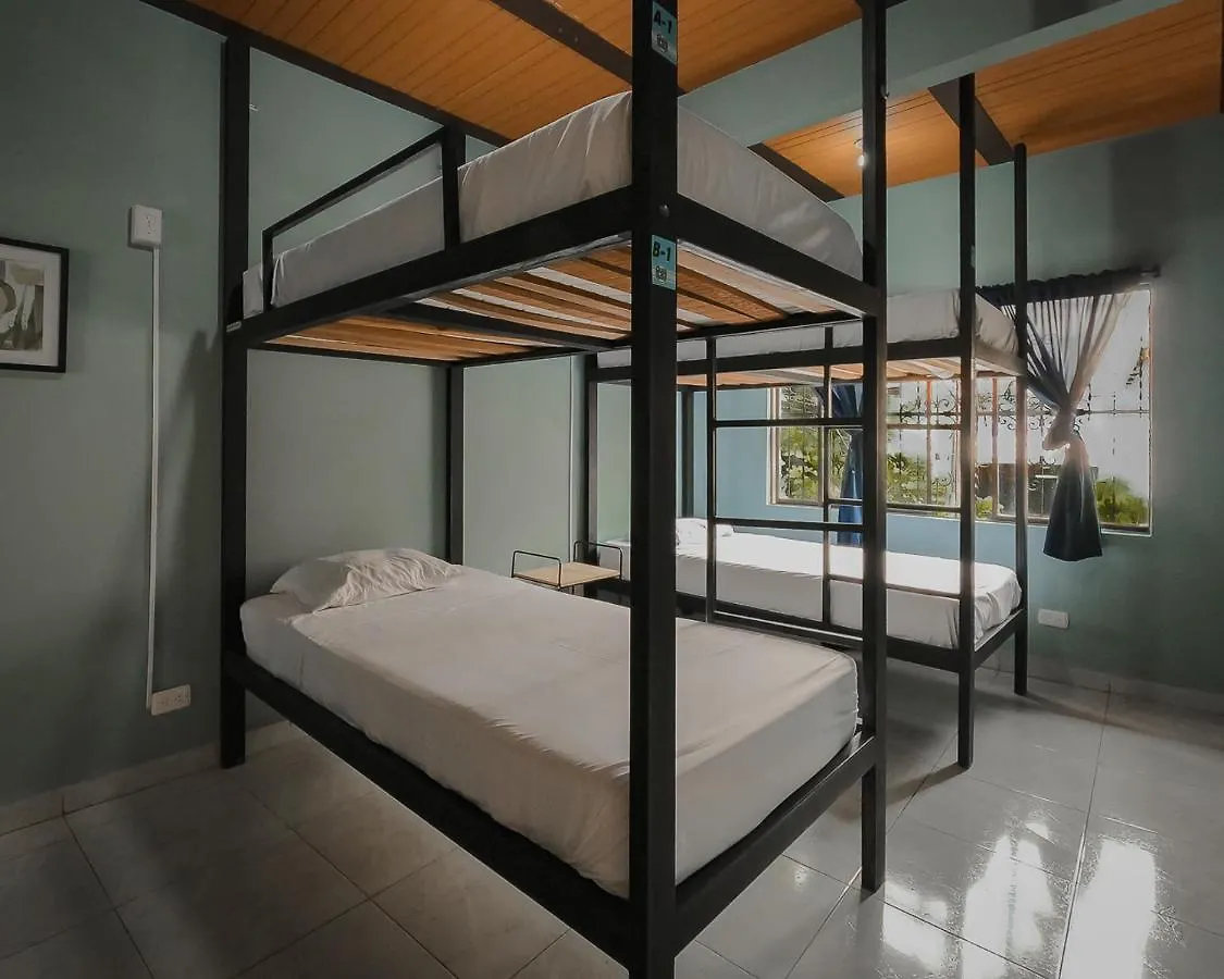 Oasis Hostel Medellin 0*,